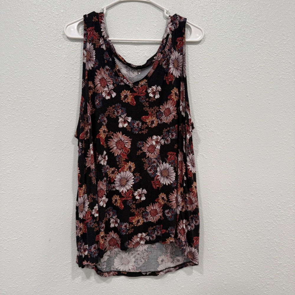 24/7 by Maurices Womens 1X Floral Tank Top Black Sunflower High Low Scoop Neck